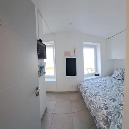 La Parenthese Lemantine Apartment